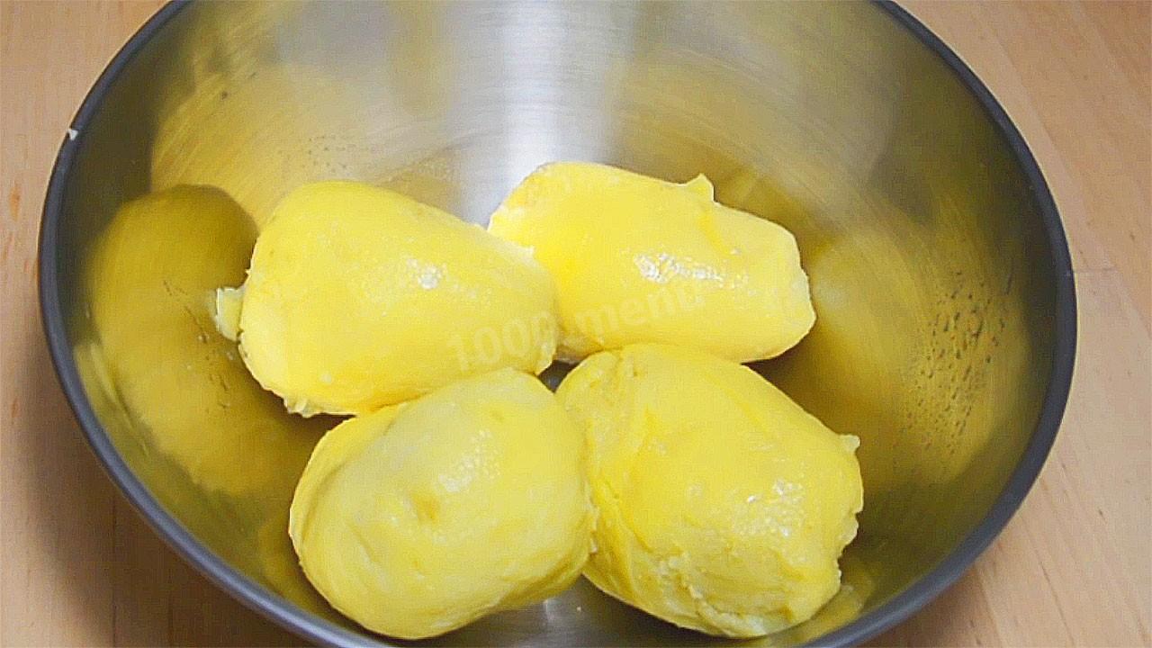 Шаг 8 приготовления Картофельные пирожки с фаршем