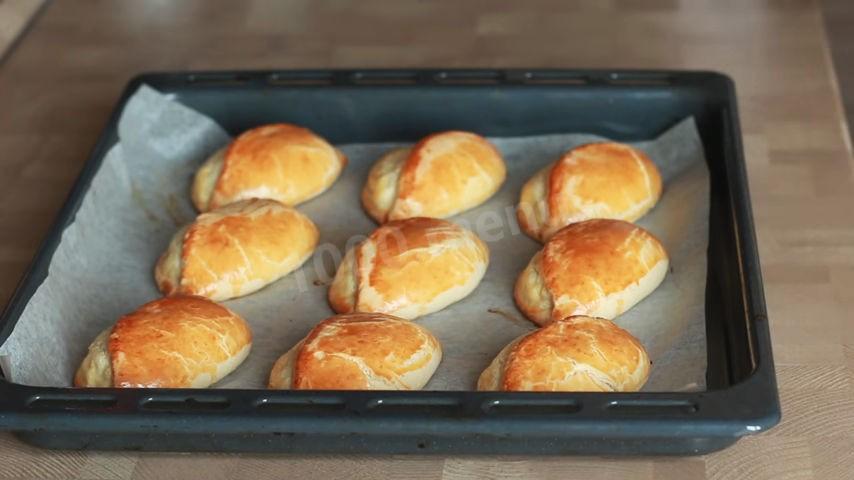 Шаг 10 приготовления Сочники с творогом вкус детства