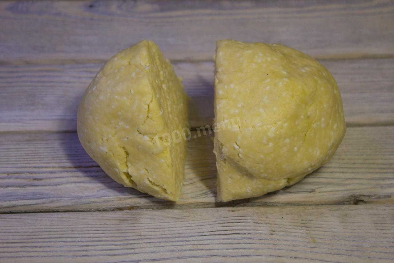 Шаг 19 приготовления Пирог с рыбными консервами и рисом