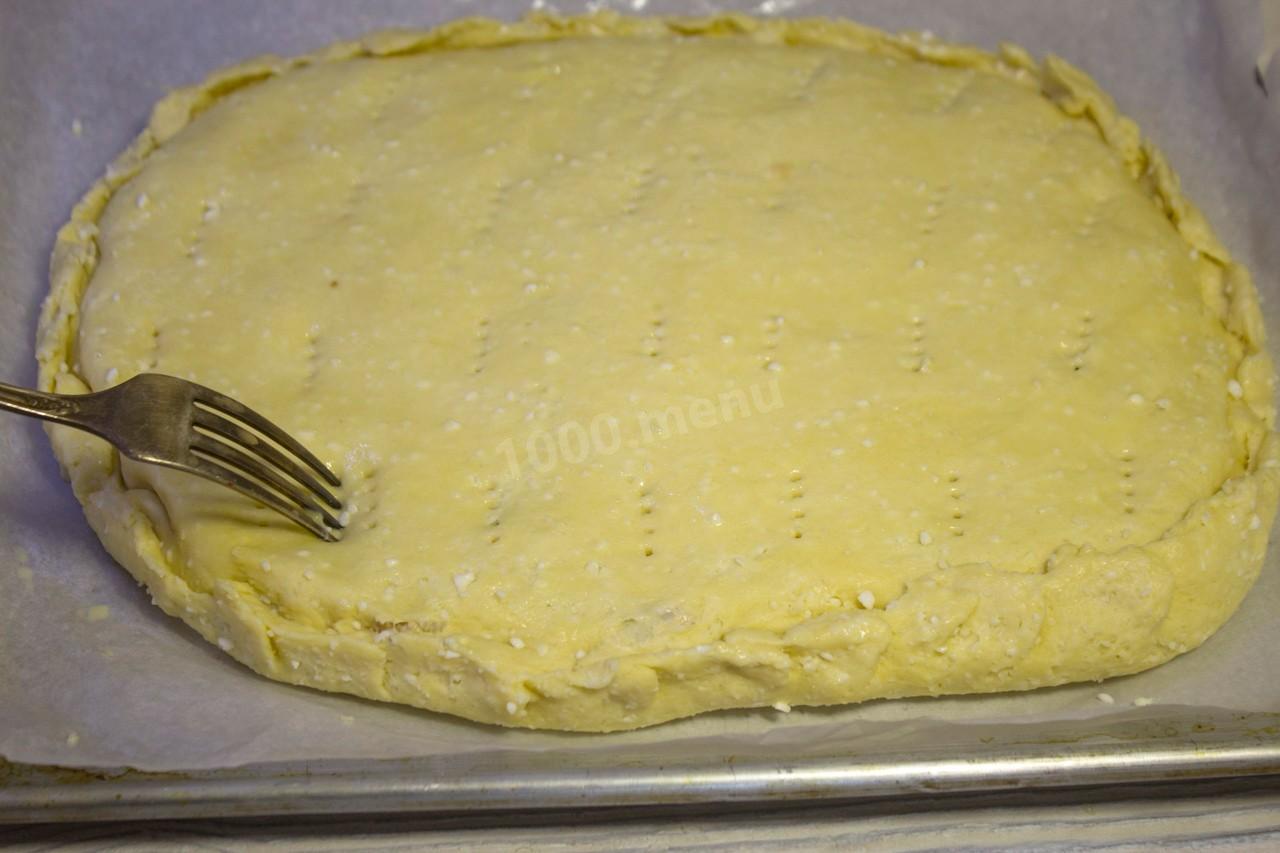 Шаг 25 приготовления Пирог с рыбными консервами и рисом