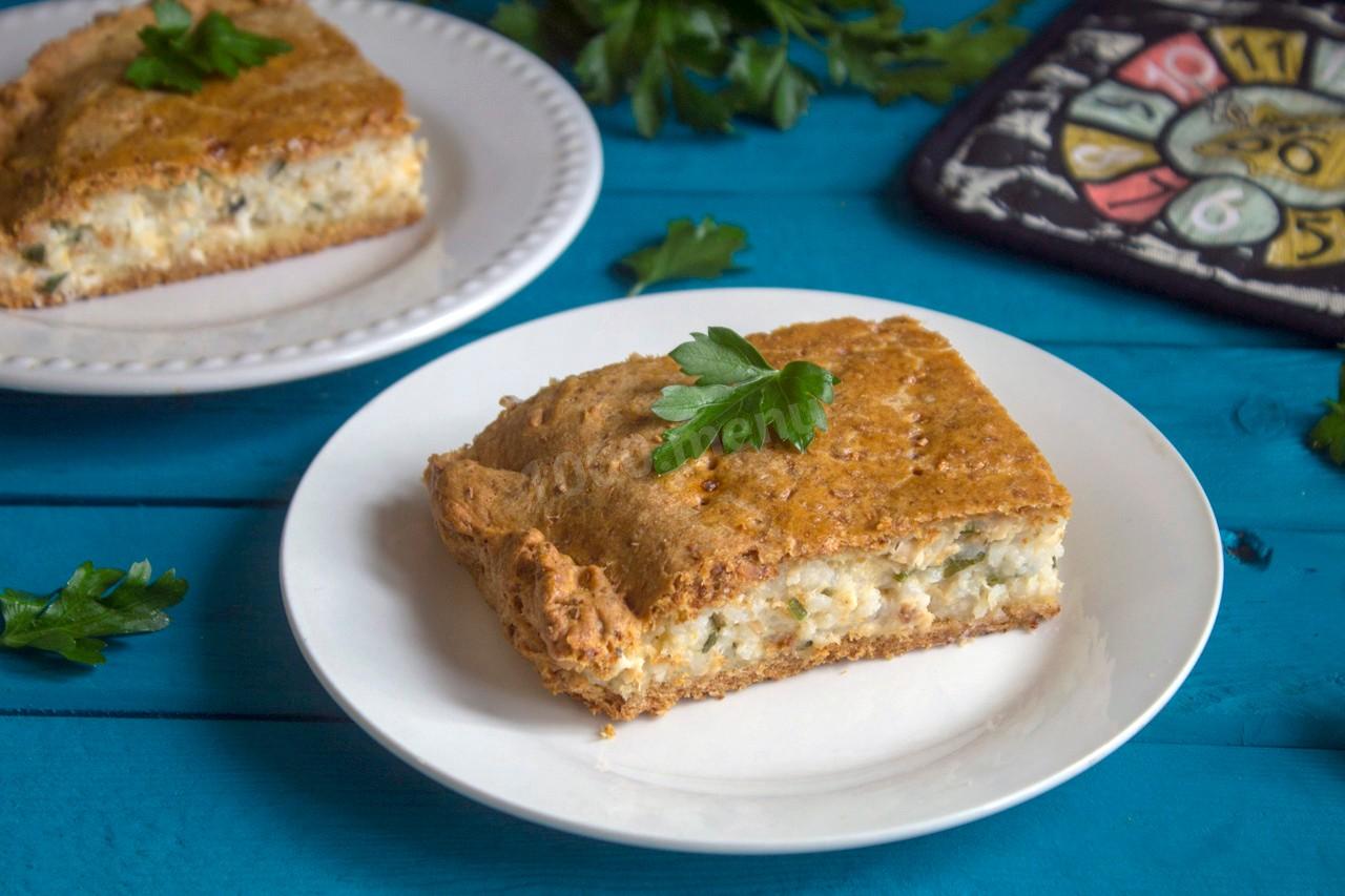 Шаг 27 приготовления Пирог с рыбными консервами и рисом