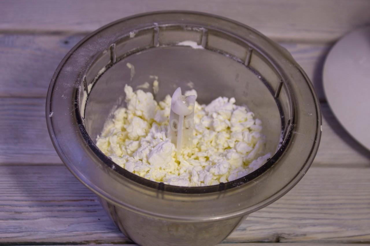 Шаг 5 приготовления Пирог с рыбными консервами и рисом