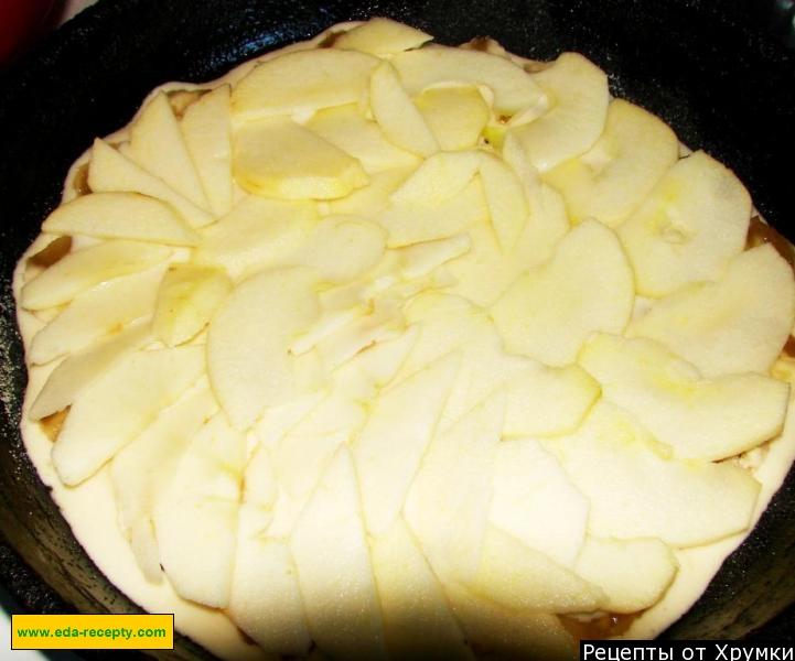 Шаг 5 приготовления Пирог с яблоками и бананами