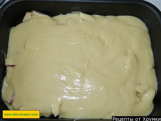 Шаг 7 приготовления Пирог с яблоками и сметаной