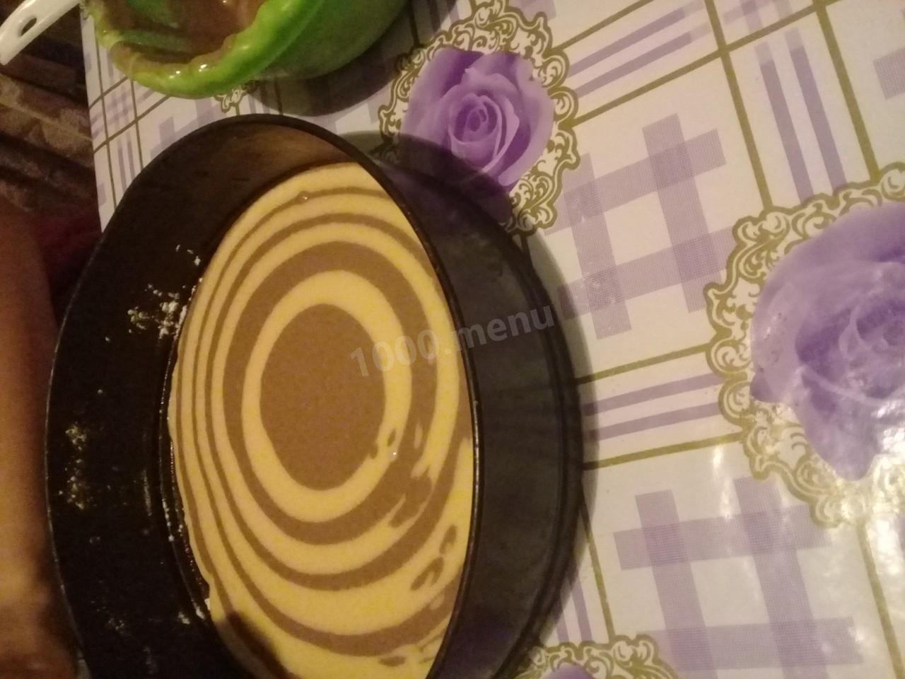Шаг 5 приготовления Пирог Зебра
