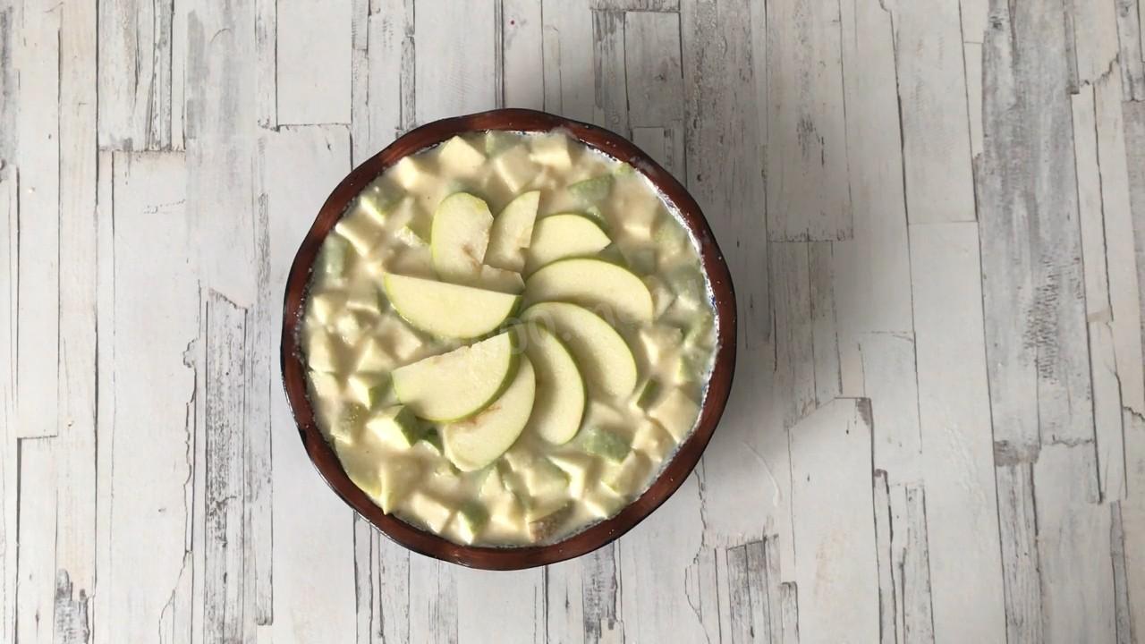 Шаг 8 приготовления Яблочный манник на кефире