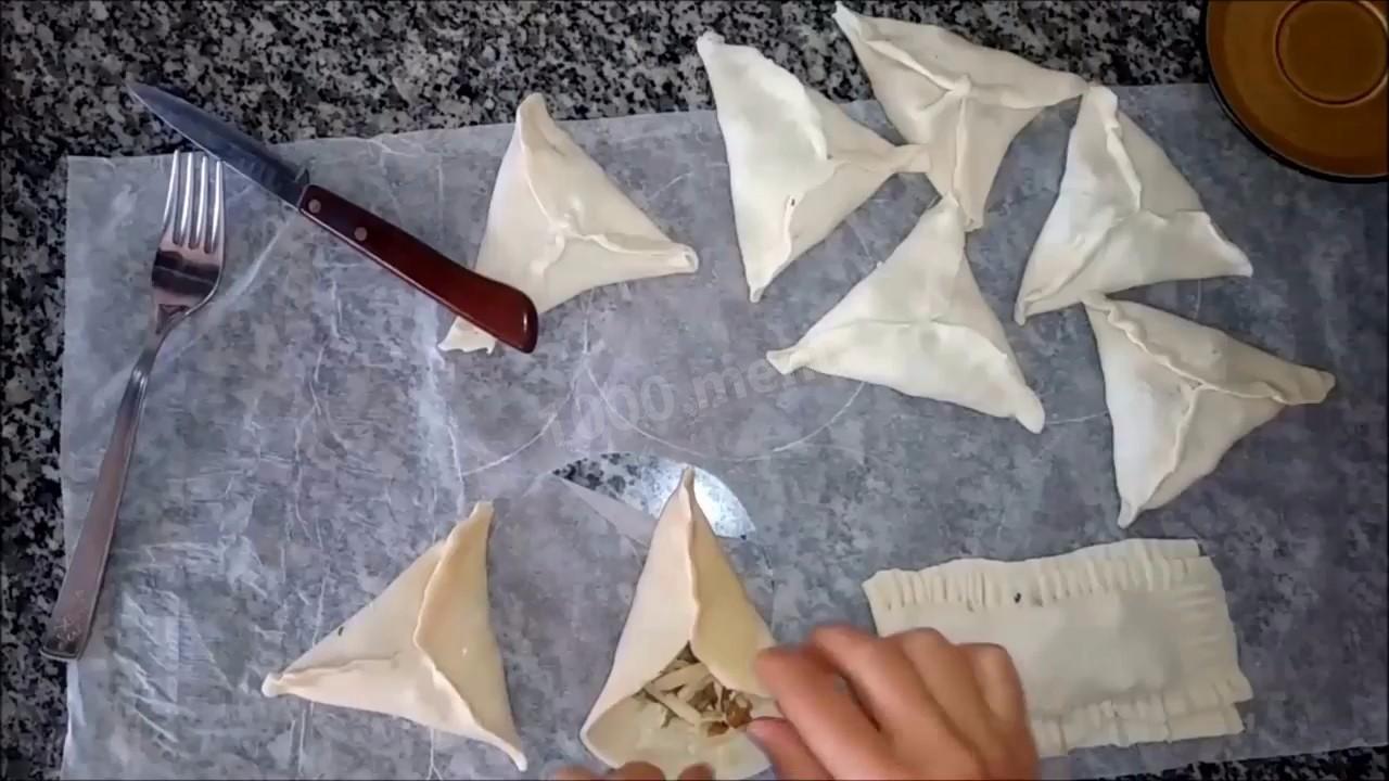 Шаг 7 приготовления Слойки с картофелем и грибами из слоеного теста