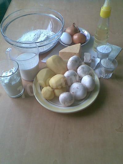 Шаг 1 приготовления Пирог с грибами и картофелем