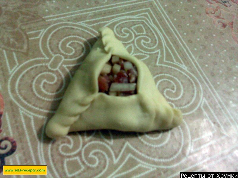 Шаг 8 приготовления Треугольники с картошкой и мясом эчпочмак