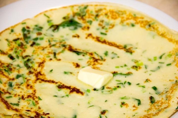 Шаг 5 приготовления Простые блины с зеленью