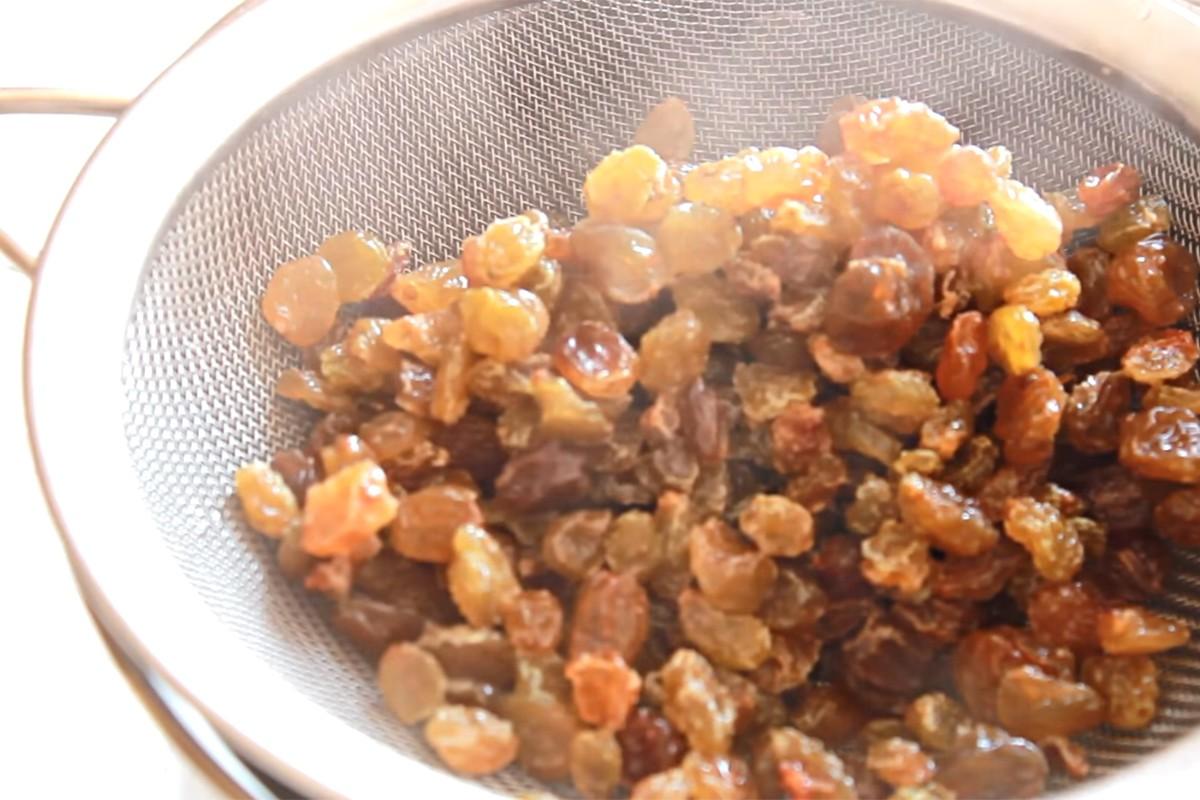 Шаг 3 приготовления Быстрый дрожжевой пасхальный кулич