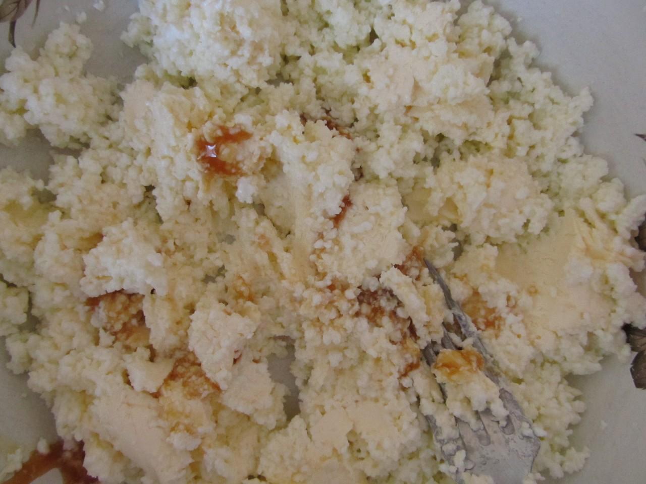 Шаг 3 приготовления Ажурное печенье с ореховой начинкой
