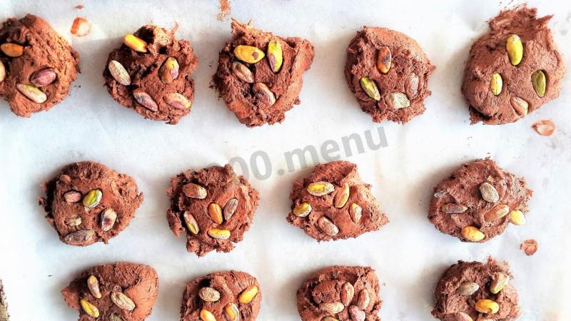 Шаг 6 приготовления Шоколадное печенье с фисташками