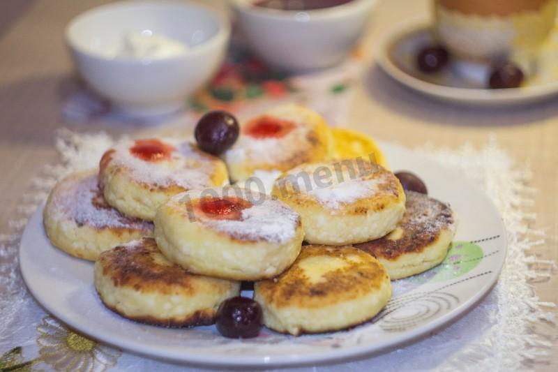 Шаг 17 приготовления Сырники классические творожные жареные
