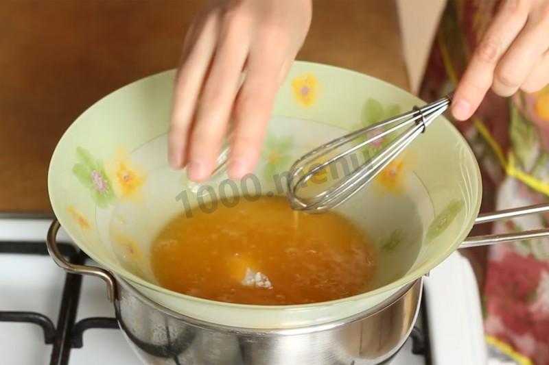 Шаг 11 приготовления Муссовый торт с зеркальной глазурью Медовый