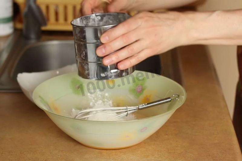 Шаг 13 приготовления Муссовый торт с зеркальной глазурью Медовый