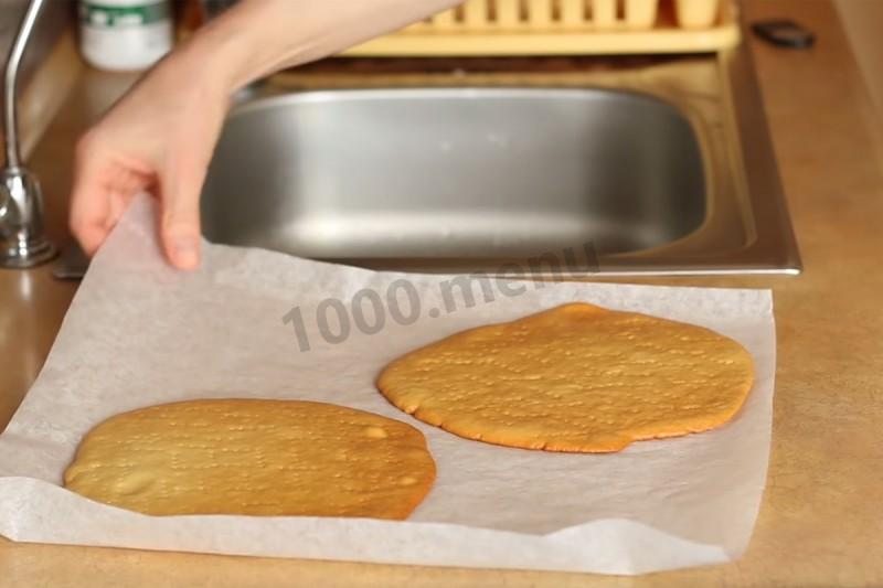 Шаг 20 приготовления Муссовый торт с зеркальной глазурью Медовый