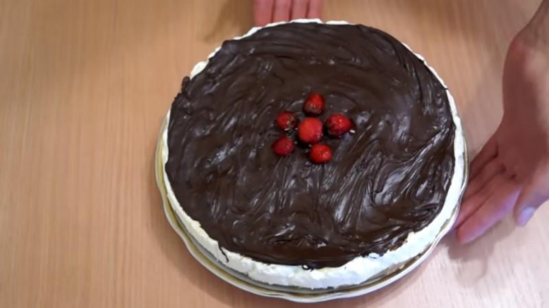Шаг 8 приготовления Творожный чизкейк без выпечки с маршмеллоу и нутеллой