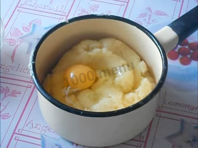 Шаг 4 приготовления Печенье на воде заварное