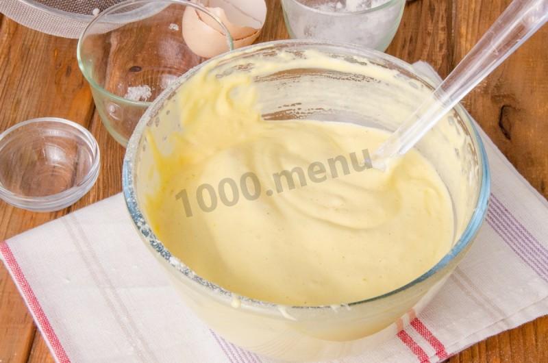 Шаг 5 приготовления Бисквитный торт с ананасами