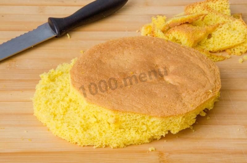 Шаг 9 приготовления Бисквитный торт с ананасами