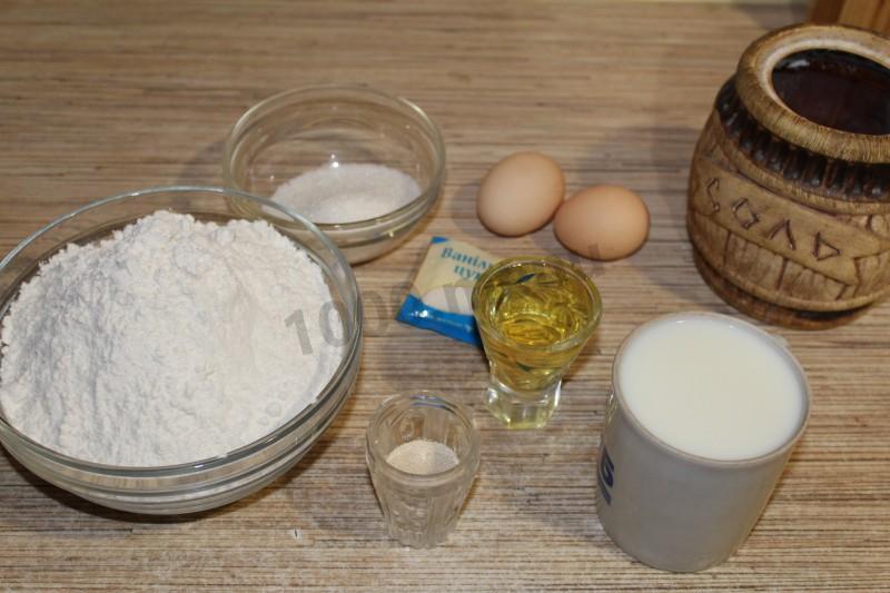 Шаг 1 приготовления Пирожки с земляникой в духовке