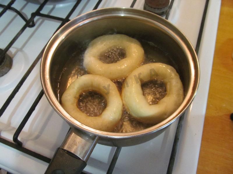 Шаг 13 приготовления Пончики классические на дрожжах