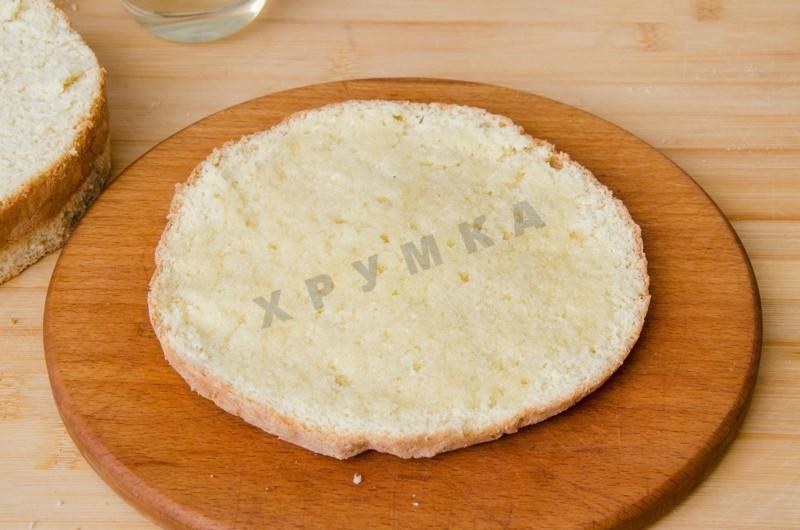 Шаг 28 приготовления Бисквитный карамельный торт