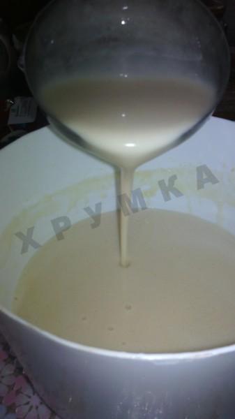 Шаг 1 приготовления Блинчики Паутинка на молоке
