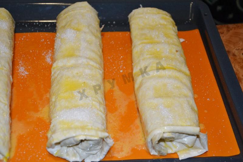 Шаг 11 приготовления Штрудель с яблоками из лаваша