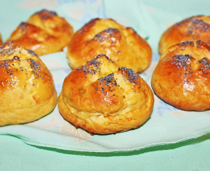 Обложка рецепта Морковные булочки с морковью и маком