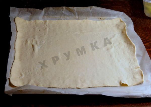 Шаг 3 приготовления Пирог из слоеного теста с начинкой из груши и сыра