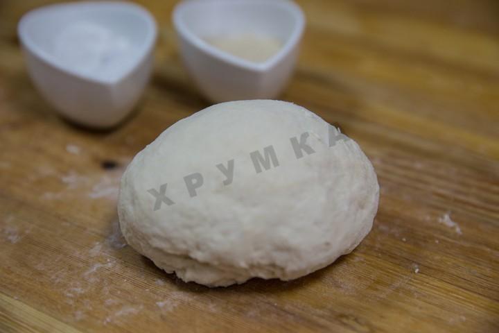 Шаг 2 приготовления Пишлок-гумма с сыром и зеленью