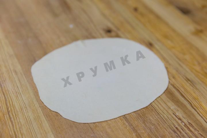 Шаг 4 приготовления Пишлок-гумма с сыром и зеленью