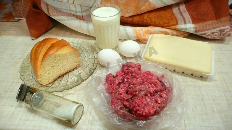 Шаг 1 приготовления Штрудель мясной слоеный на молоке