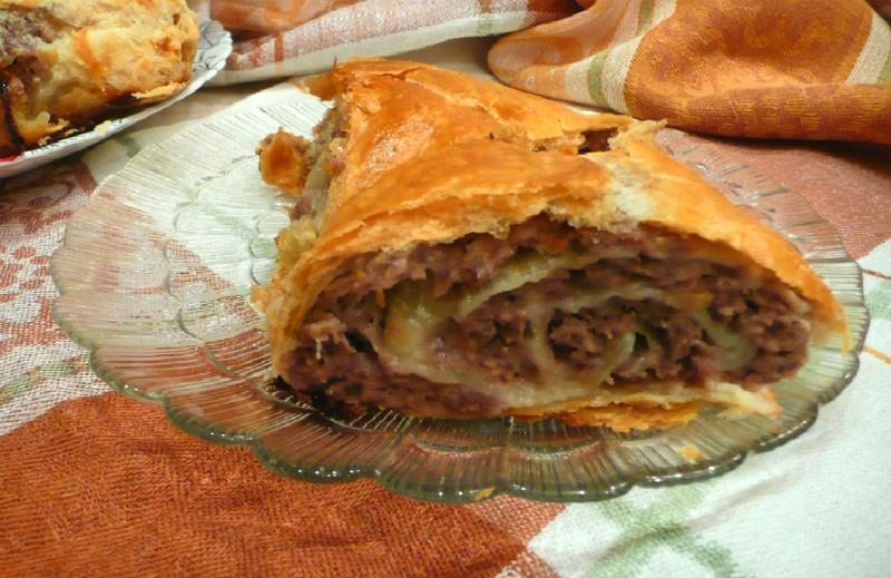 Шаг 13 приготовления Штрудель мясной слоеный на молоке