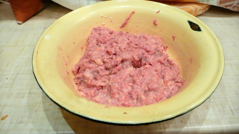 Шаг 6 приготовления Штрудель мясной слоеный на молоке