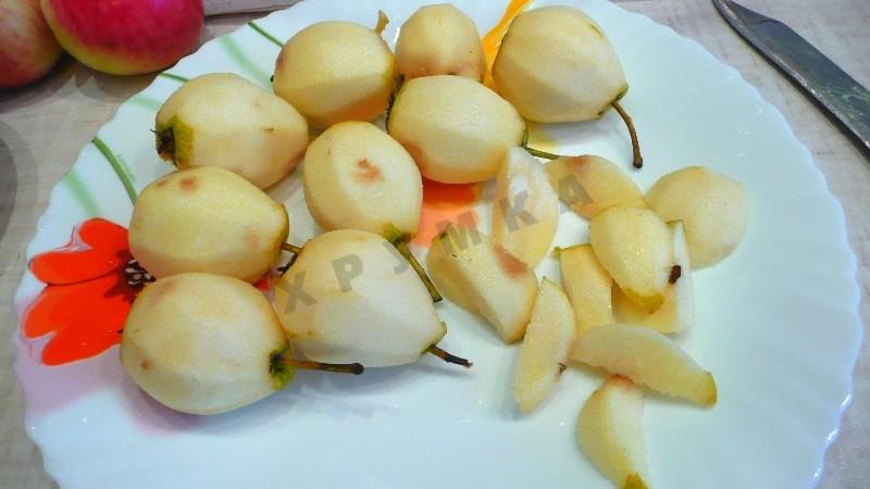 Шаг 4 приготовления Пирог шарлотка груши яблоки