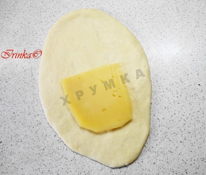 Шаг 3 приготовления Рогалики кифле с сыром