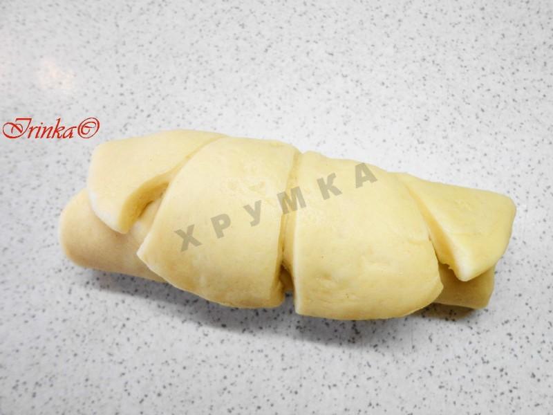 Шаг 5 приготовления Рогалики кифле с сыром