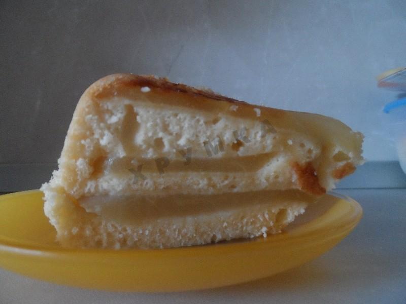 Шаг 13 приготовления Шарлотка с грушами в мультиварке