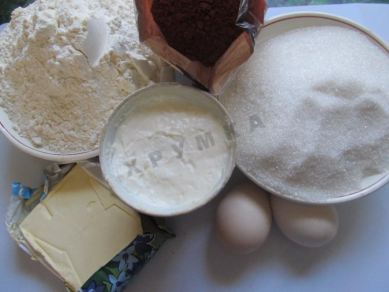 Шаг 1 приготовления Пирог Зебра на сметане в мультиварке