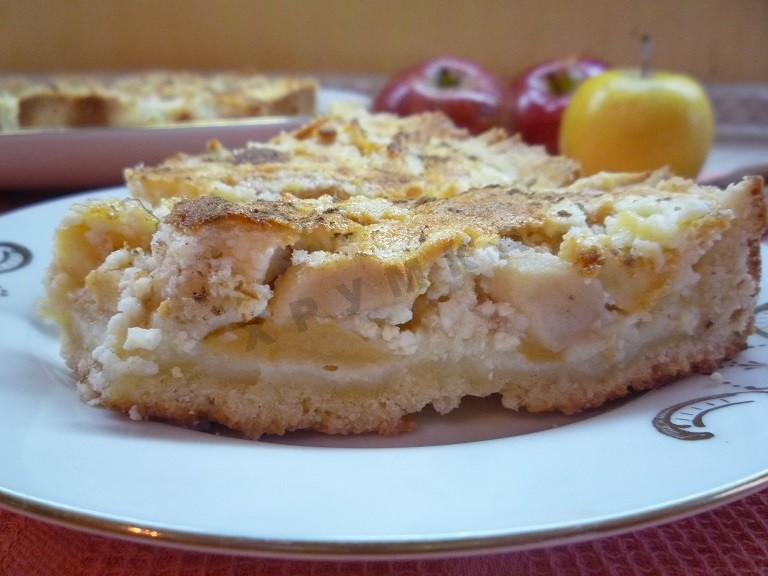 Шаг 13 приготовления Быстрый яблочный пирог с творожной заливкой