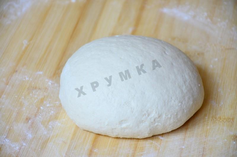 Шаг 5 приготовления Дрожжевая коса пирог с яблоками