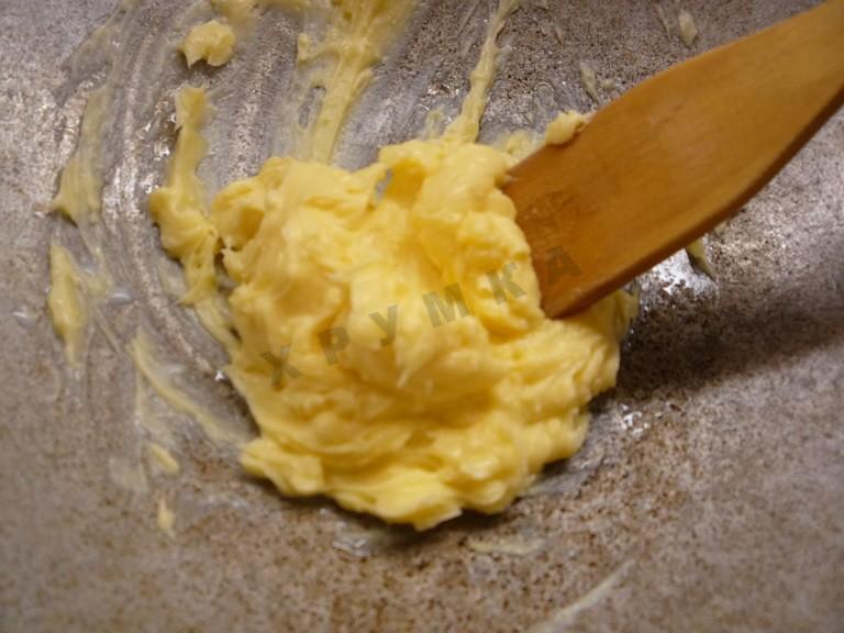 Шаг 3 приготовления Пирожки с фаршем в духовке Румяные Хрюшки