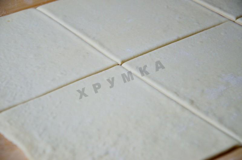 Шаг 3 приготовления Слойки с черникой