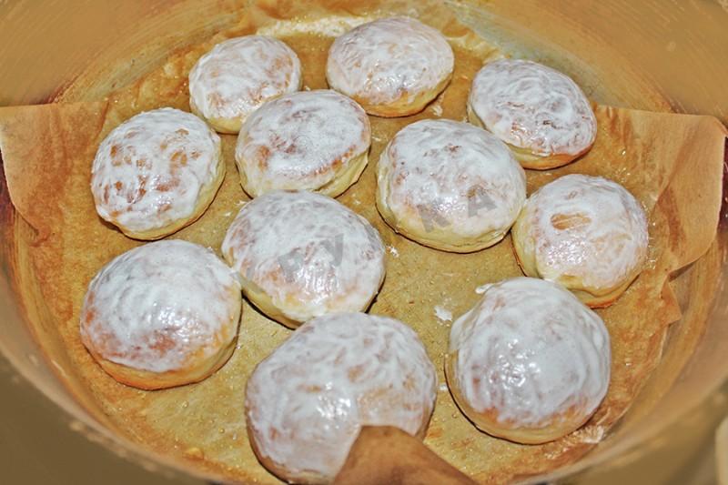 Шаг 10 приготовления Пряники глазурированные с медом и кефиром