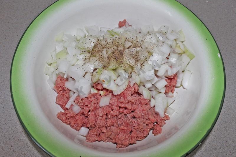 Шаг 3 приготовления Бюрек по-турецки с мясом