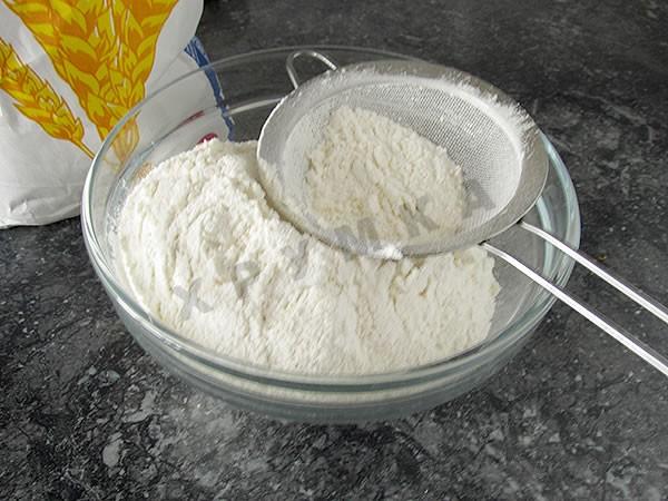 Шаг 3 приготовления Сахарное печенье с лимоном и апельсином