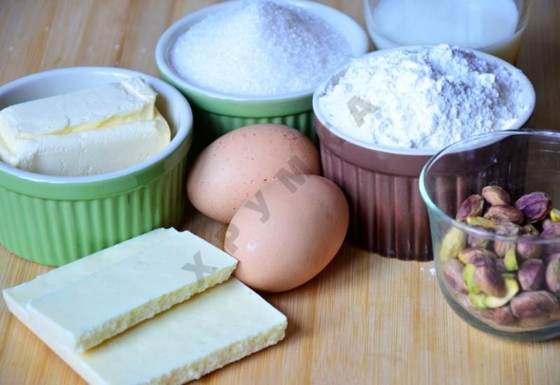 Шаг 1 приготовления Капкейки с белым шоколадом и фисташками